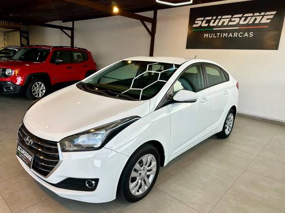 HYUNDAI HB20S 1.0 COMFORT PLUS 12V FLEX 4P MANUAL